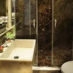 מלון Nerva Boutique 3*